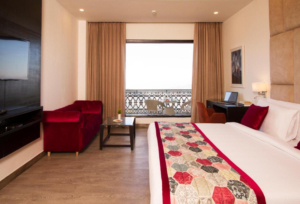 Rosetum Kasauli Hotel ภายนอก รูปภาพ