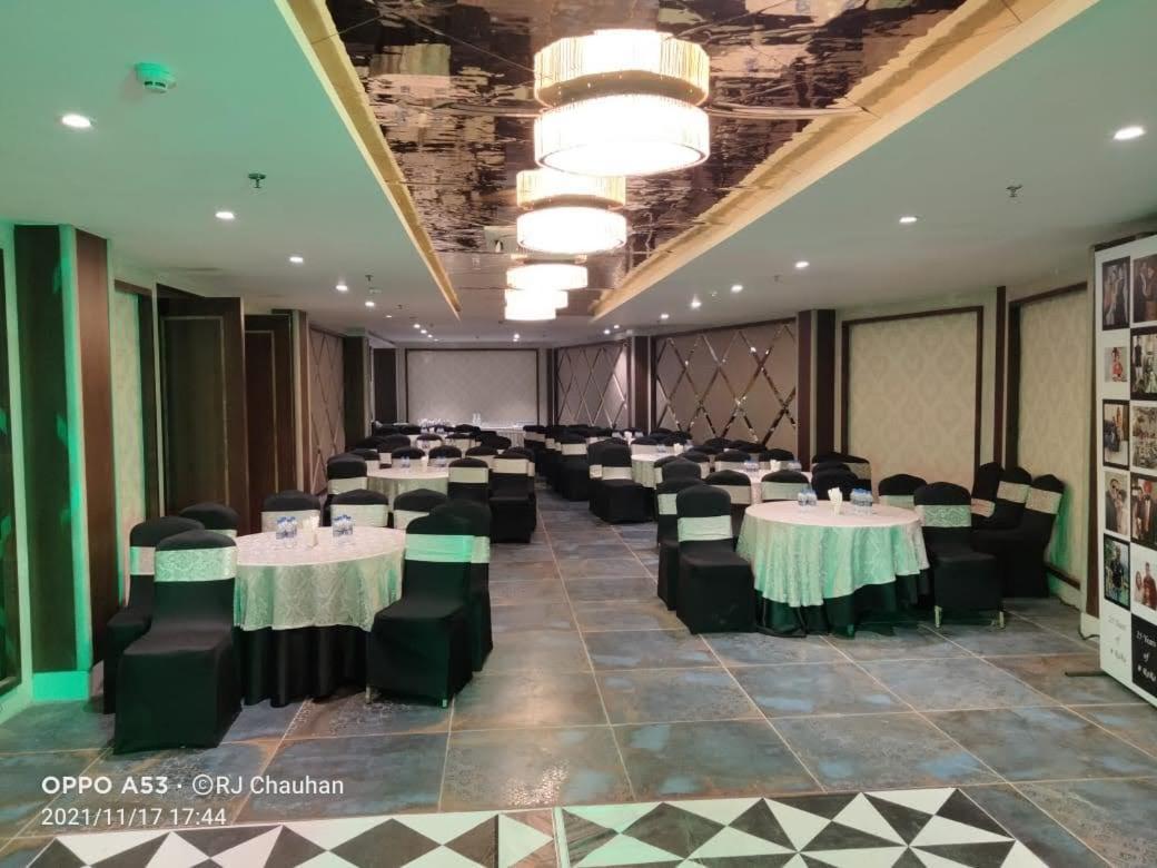 Rosetum Kasauli Hotel ภายนอก รูปภาพ