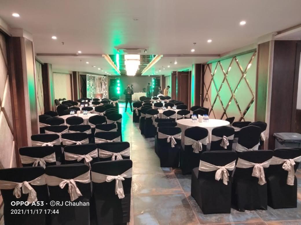 Rosetum Kasauli Hotel ภายนอก รูปภาพ